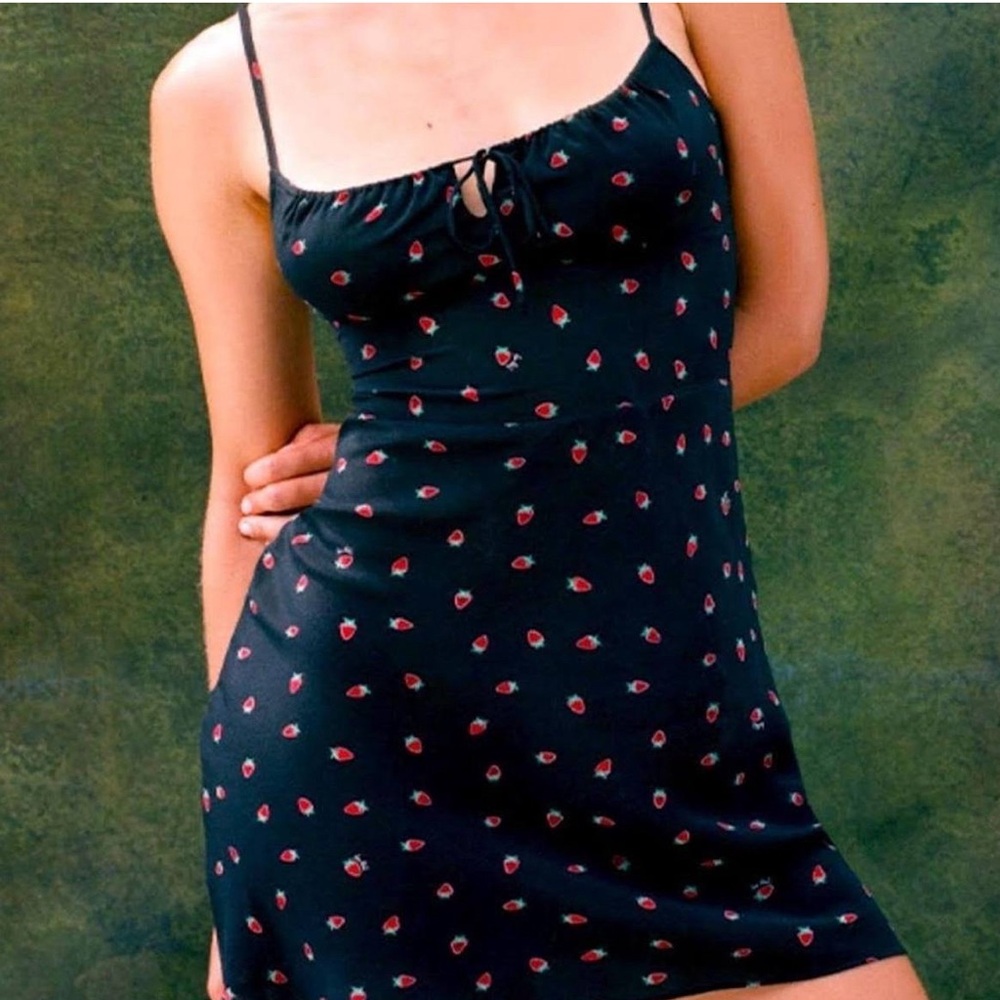 Réalisation Par Inez short silk dress, size Medium